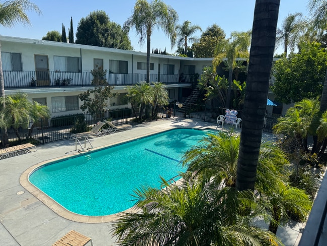 820 S Rosemead Blvd