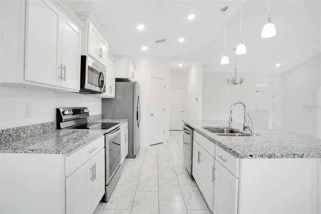 207 Denton Ave in Auburndale, FL - Building Photo - Building Photo