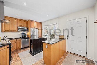 1183 N Vernon St in Arlington, VA - Foto de edificio - Building Photo