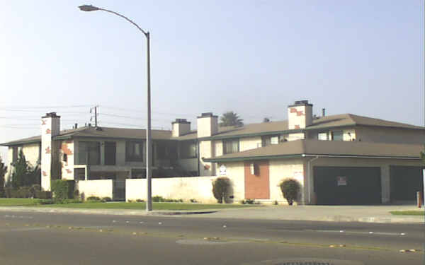 921 S Western Ave in Anaheim, CA - Building Photo