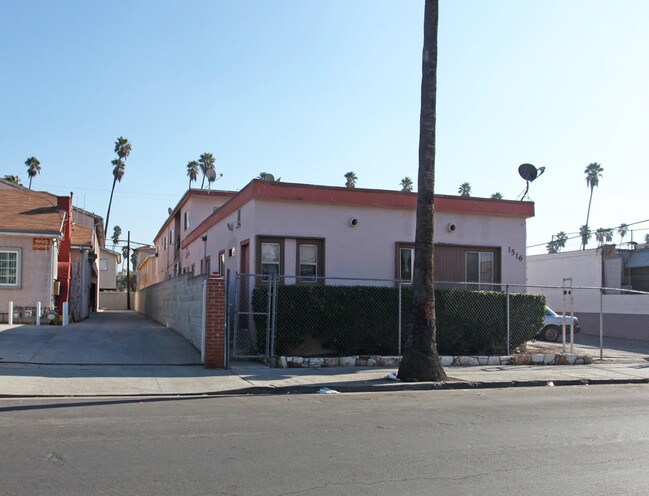 1516 N Harvard Blvd in Los Angeles, CA - Building Photo - Building Photo