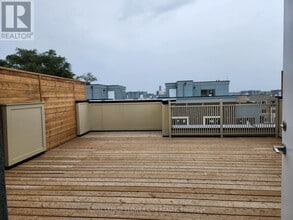 10 William Jackson Wy in Toronto, ON - Building Photo - Building Photo