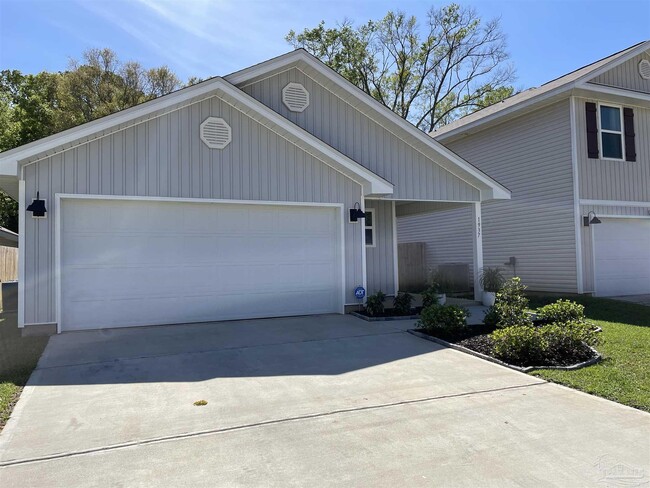 1937 Mary Jo Way in Pensacola, FL - Building Photo - Building Photo