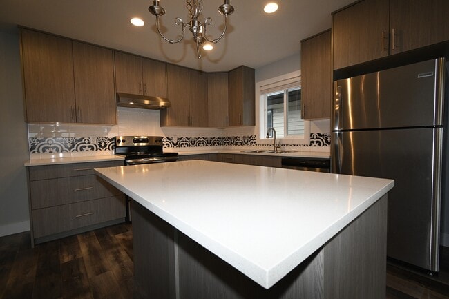 1680-1688 8 Ave in Prince George, BC - Building Photo - Building Photo