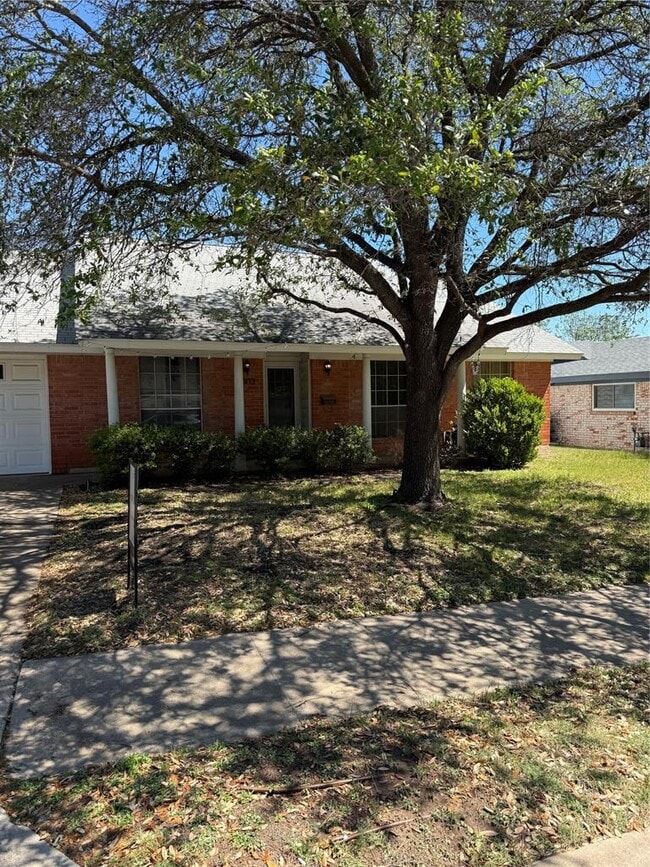 1002 Colony N Dr in Austin, TX - Building Photo - Building Photo