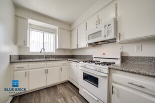 5121 Klump Ave in Los Angeles, CA - Building Photo