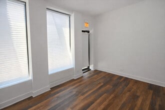 1533 N Western Ave in Chicago, IL - Building Photo - Building Photo