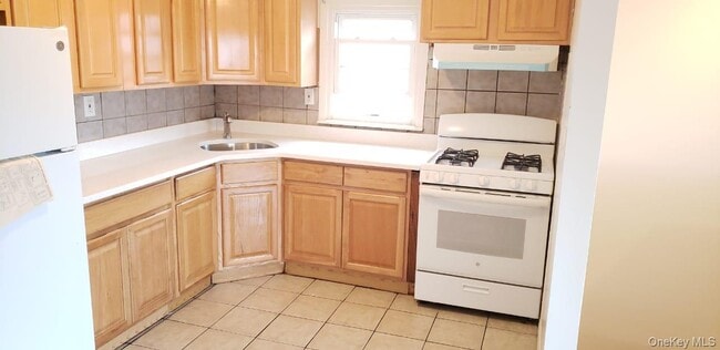 137-07-137253 253rd St in Queens, NY - Building Photo - Building Photo