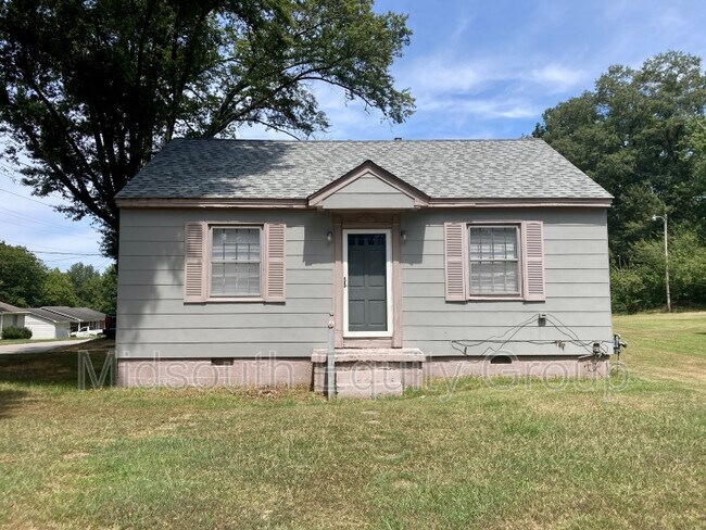 property at 503 E Forest Ave