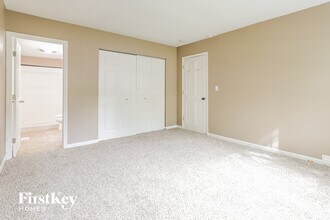 5992 Danby Ct in Hanover Park, IL - Building Photo - Building Photo
