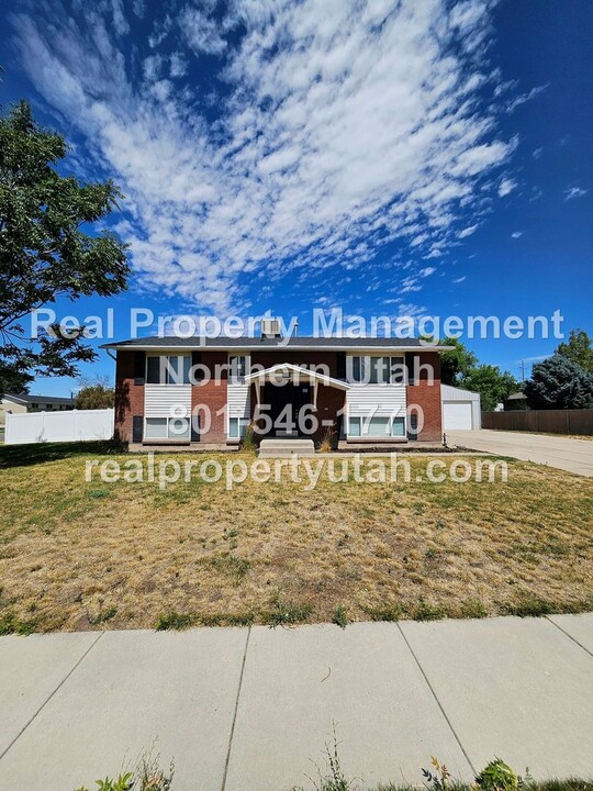 1082 W 1475 S in Syracuse, UT - Building Photo