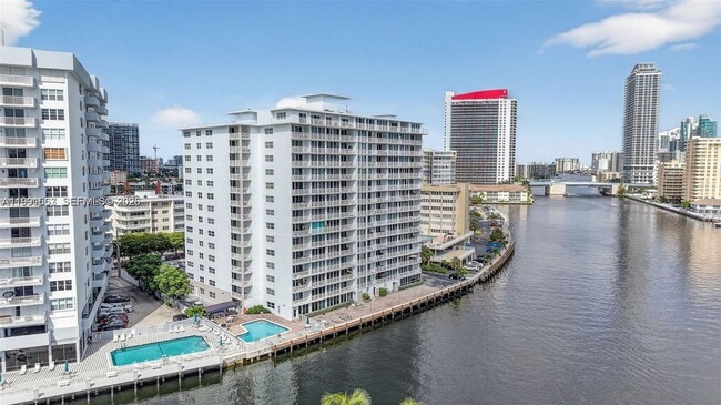 property at 121 Golden Isles Dr