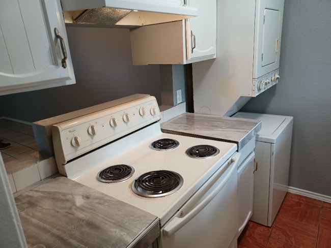 307 Bolivar Ave in Rancho Viejo, TX - Building Photo - Building Photo