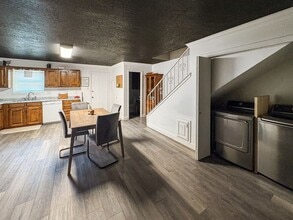 3311 N Vista Dr in Hobbs, NM - Building Photo - Building Photo