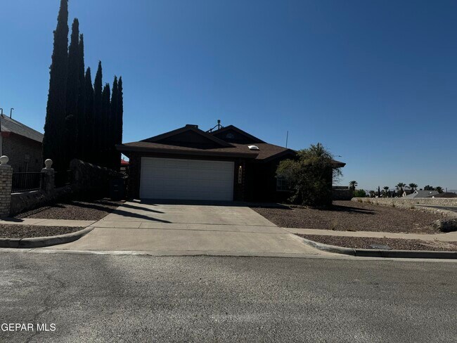 property at 8696 Pilgrimage Cir