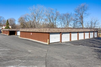 Belgrove Apartments in Minnetonka, MN - Building Photo - Building Photo