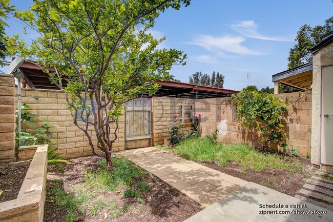 6631 Wilbur Ave in Los Angeles, CA - Building Photo - Building Photo
