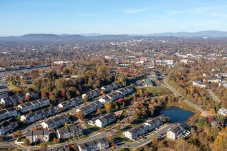 469 Rolkin Rd in Charlottesville, VA - Building Photo - Building Photo