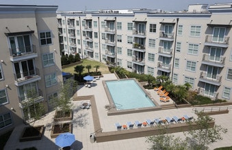 The Crescent Club in New Orleans, LA - Building Photo - Building Photo