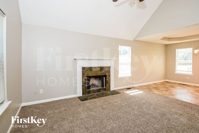 212 Station Way in Adairsville, GA - Building Photo - Building Photo