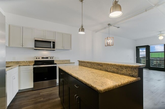 property at 711 W 26th St