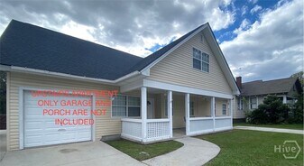 1315 Bonaventure Rd in Savannah, GA - Building Photo