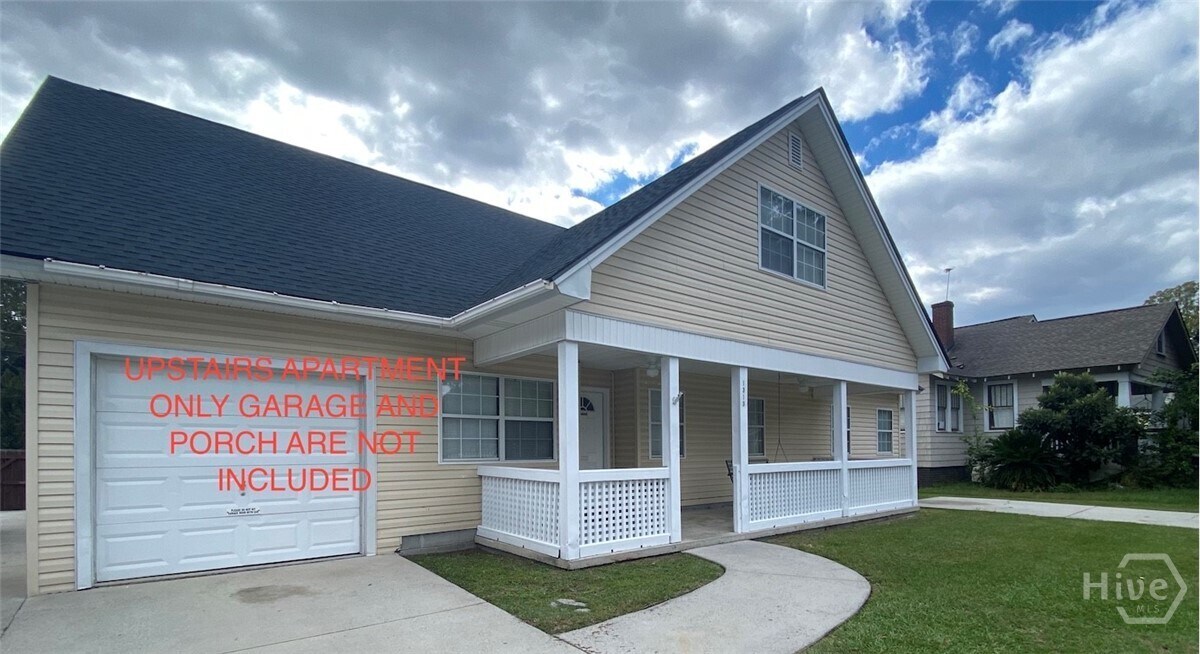 1315 Bonaventure Rd in Savannah, GA - Building Photo