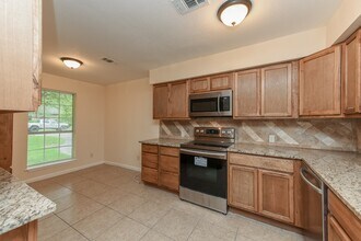 18610 Anne Dr in Houston, TX - Building Photo - Building Photo