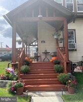 555 Velde Ave in Pennsauken, NJ - Building Photo