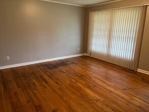 2391 Allen Dr in Lexington, KY - Building Photo - Building Photo