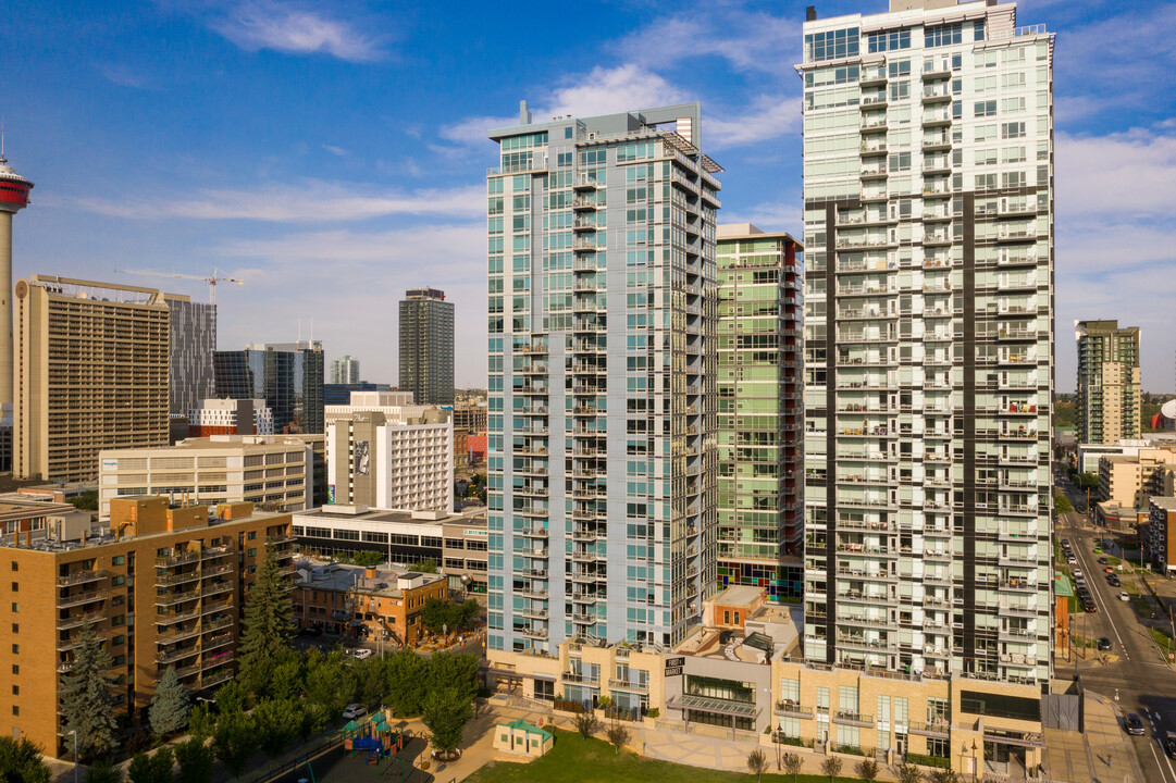 Union Square in Calgary, AB - Building Photo