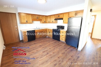 401Dains St in Liberty, MO - Building Photo - Building Photo