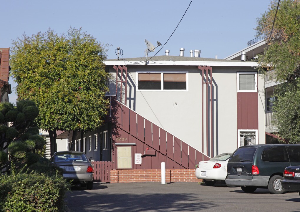 2229 Central Ave in Alameda, CA - Building Photo