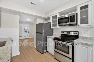 90 Sutters Mill Rd in St. Peters, MO - Building Photo - Building Photo