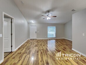 7 Birchtree Way in Palm Coast, FL - Building Photo - Building Photo
