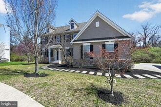 208 Liberty Cir in East Fallowfield Township, PA - Building Photo - Building Photo