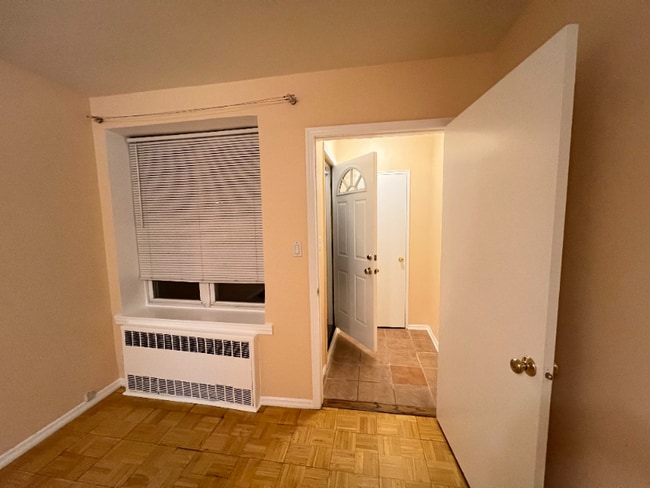 8838 19th Ave in Brooklyn, NY - Foto de edificio - Building Photo