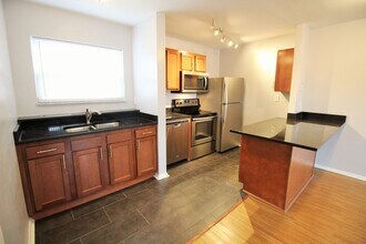 Hack 14 in Cincinnati, OH - Foto de edificio - Interior Photo