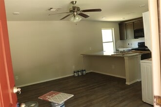 9199 Inwood in Willis, TX - Building Photo - Building Photo