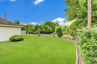 2338 Plantation Bend Dr in Sugar Land, TX - Building Photo - Building Photo