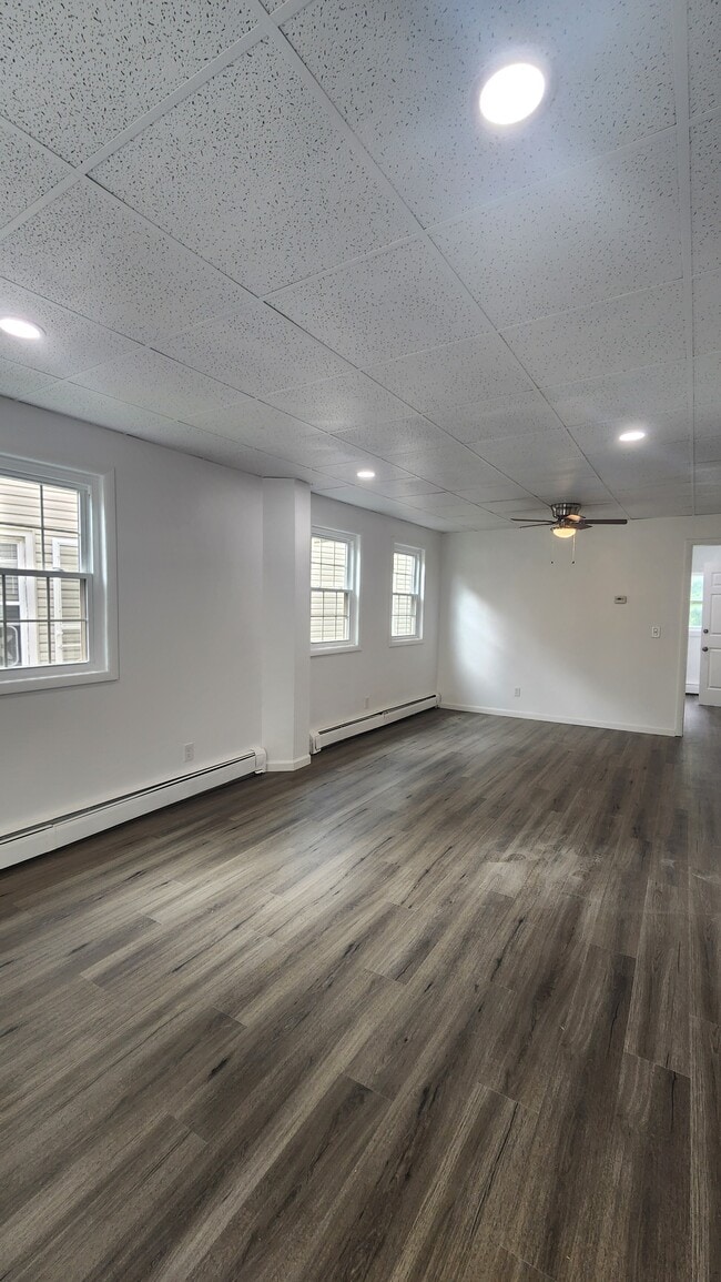 4 Norton Pl, Unit Lower in Fredonia, NY - Building Photo - Building Photo