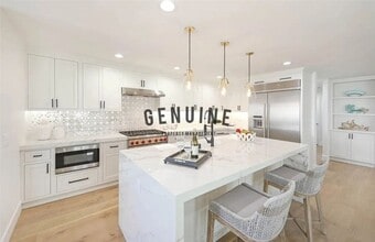 312 Montero Ave in Newport Beach, CA - Building Photo - Building Photo