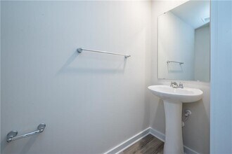 104 delmonica Dr in Washington, PA - Building Photo - Building Photo