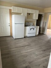 205 Rollstone St, Unit 2R in Fitchburg, MA - Building Photo - Building Photo