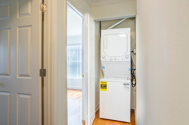 Promenade Apartments in Bolingbrook, IL - Foto de edificio - Interior Photo