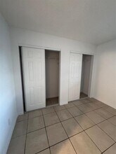 6001 NW 7th St in Margate, FL - Foto de edificio - Building Photo