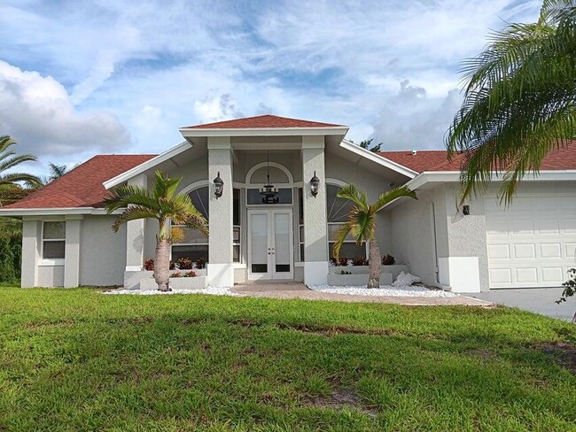 property at 202 SW Parish Terrace