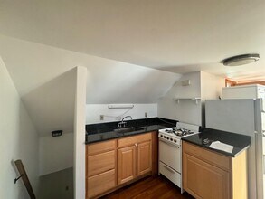 8 Allen St, Unit 3 in Cambridge, MA - Foto de edificio - Building Photo