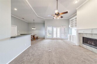 3200 Heatherbrook Dr in Plano, TX - Building Photo - Building Photo