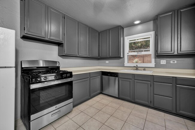 1303 Foothill Blvd in Calistoga, CA - Building Photo - Building Photo